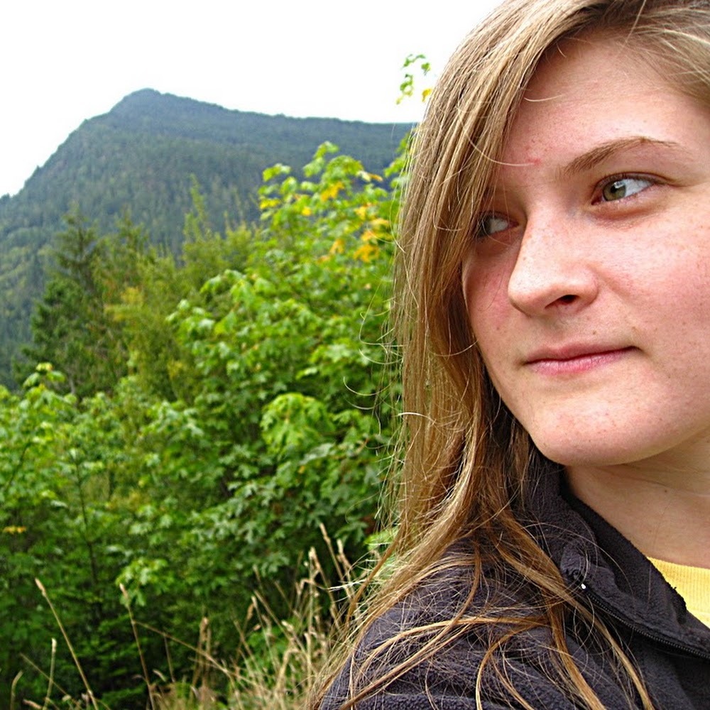 Meet your Posher, Raisa